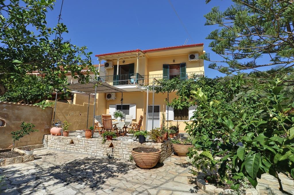 Arthur House Longós Rum bild
