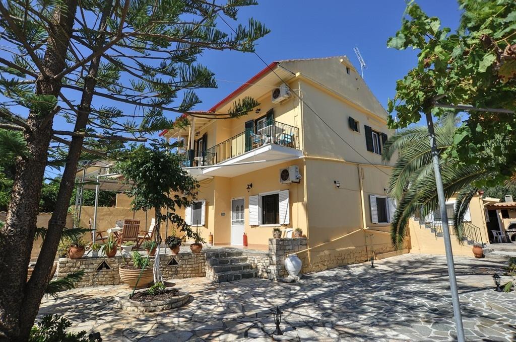 Arthur House Longós Rum bild